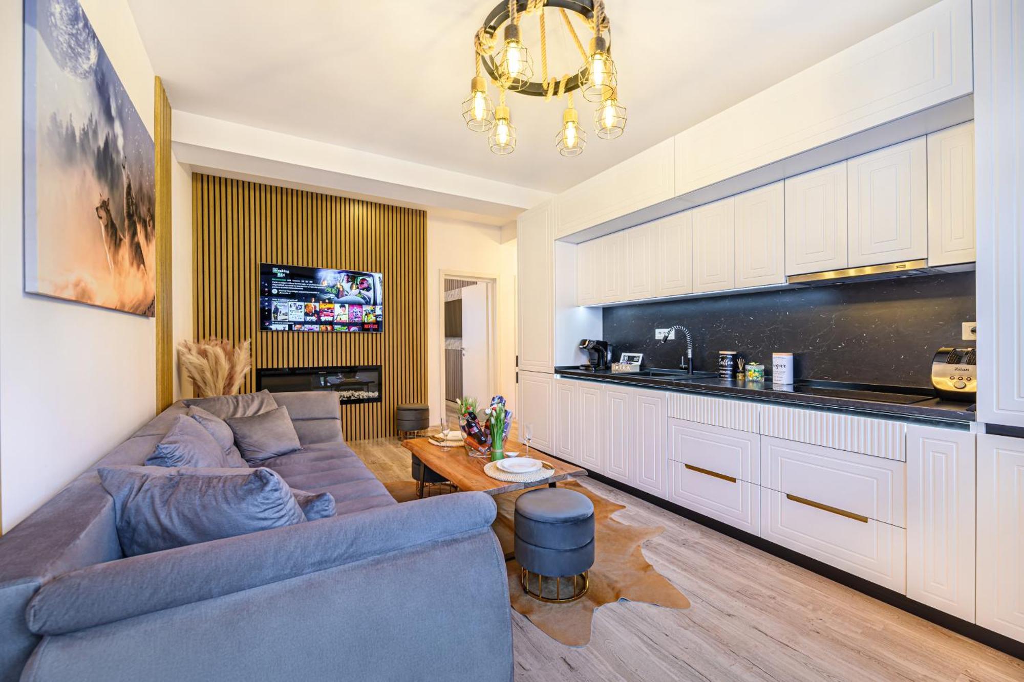 Ama Garden Apartment Busteni Ngoại thất bức ảnh