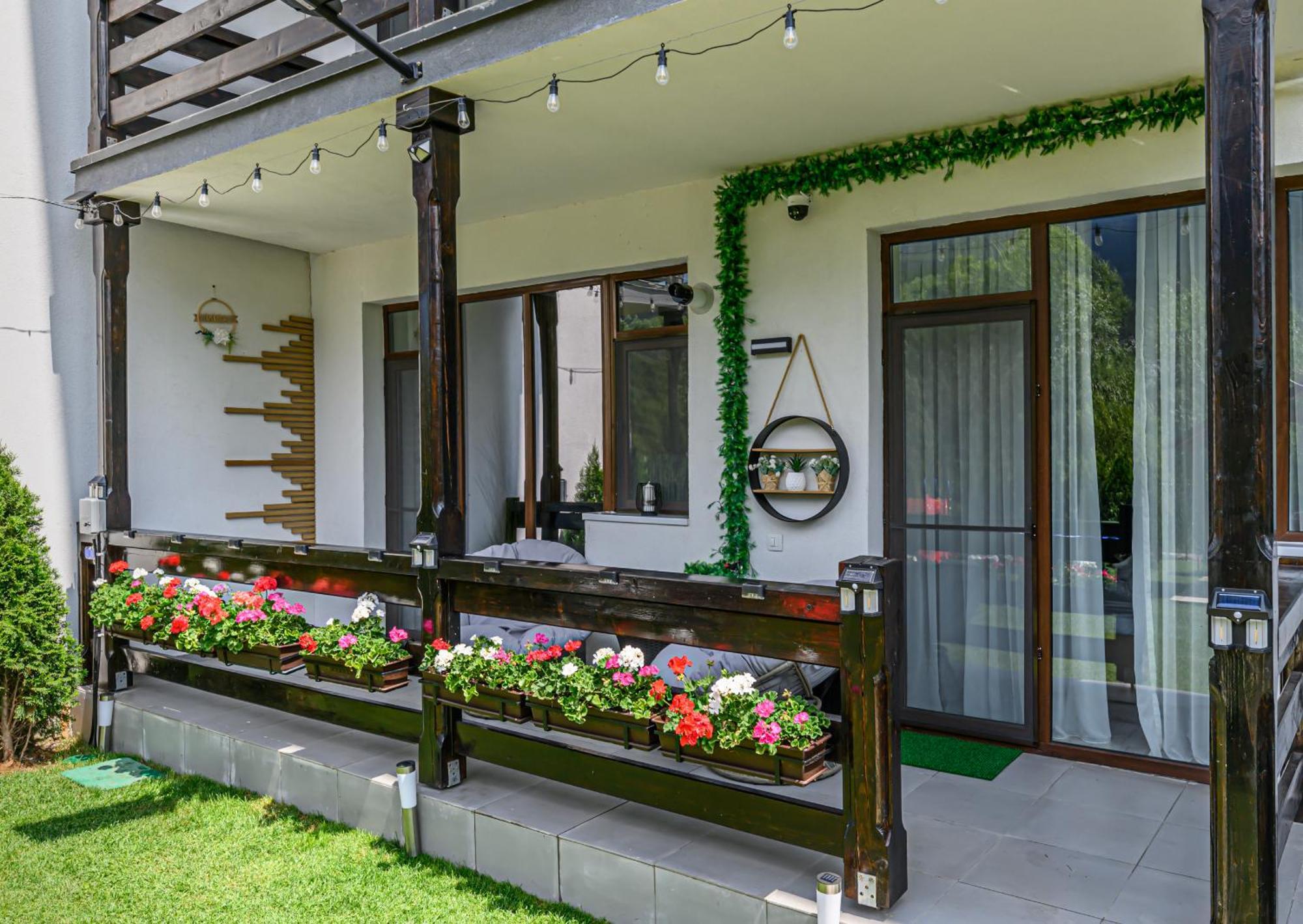 Ama Garden Apartment Busteni Ngoại thất bức ảnh